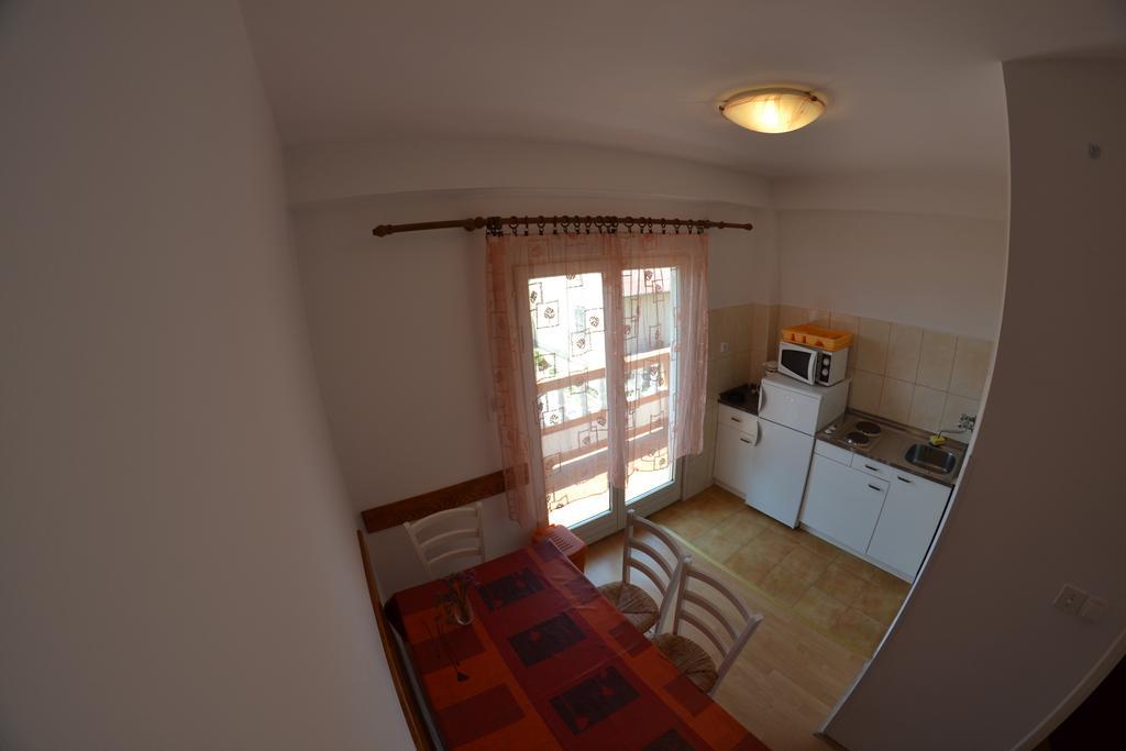 Apartment Beg ラブ 部屋 写真